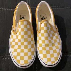 7.5W/6M Checkered Yellow Vans Slip Ons
